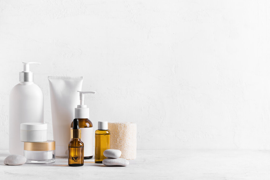 化粧品は高いほど良い?年代別美容ケアを解説 リゾナス