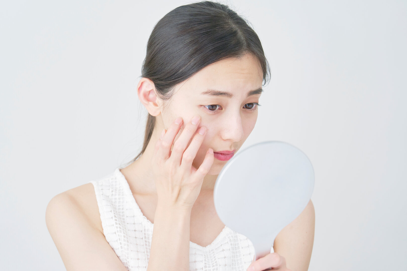 【院長が答える】攻めすぎスキンケアでビニール肌になる理由